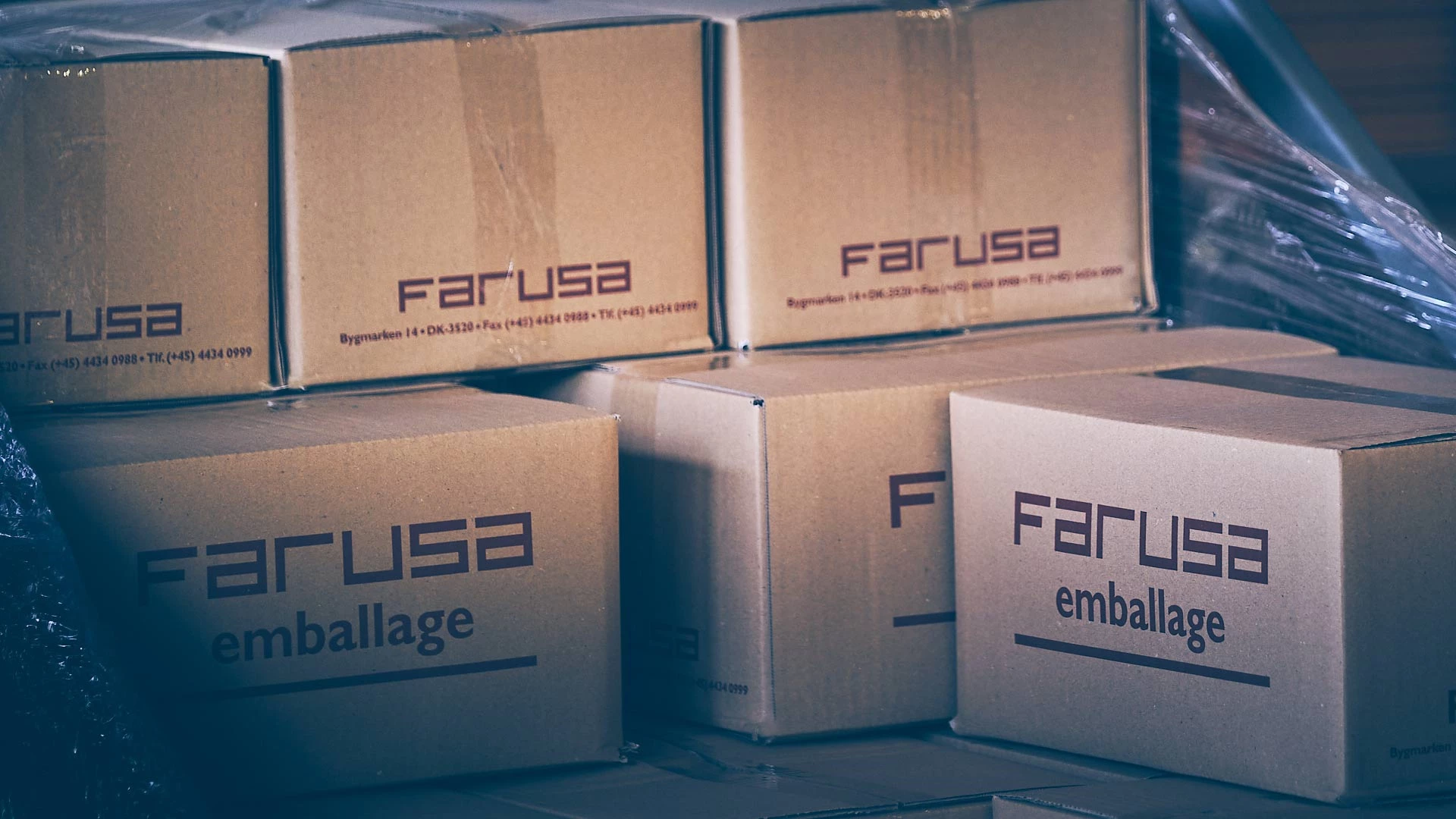 Vi tilbyder HD emballager med 1 farvet tryk, mod et ganske rimelig tillæg.